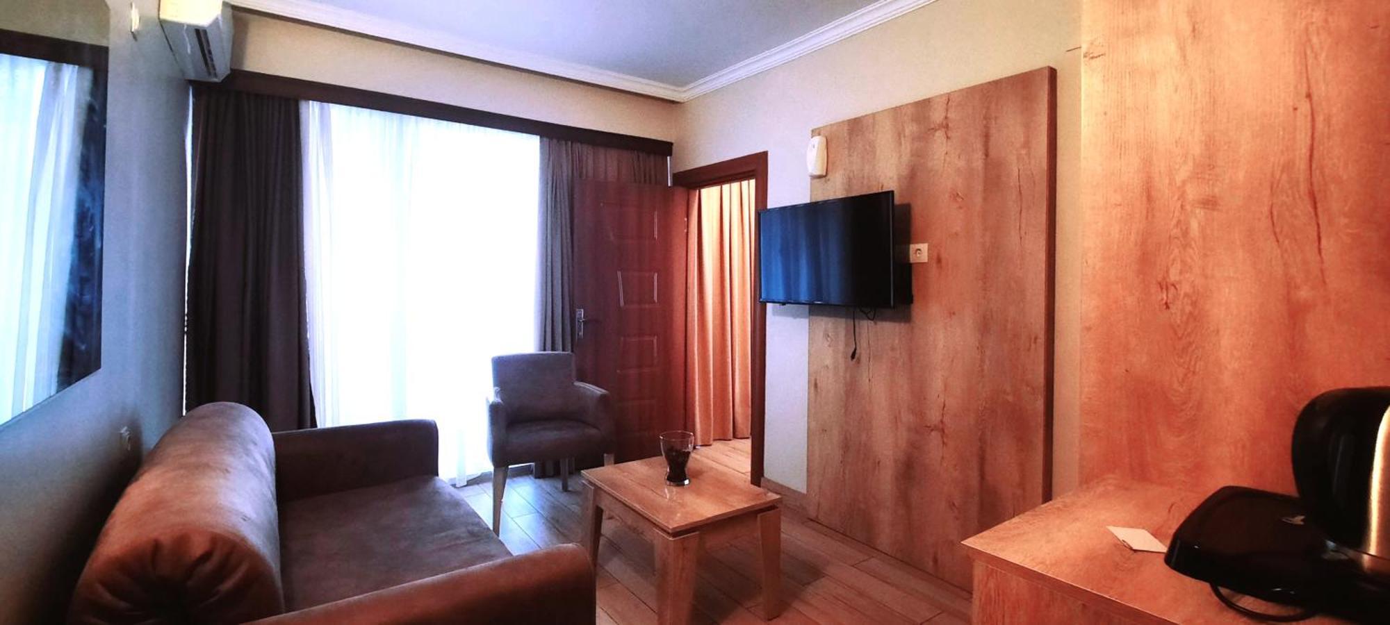 Ashtal Beach Hotel Батуми Екстериор снимка