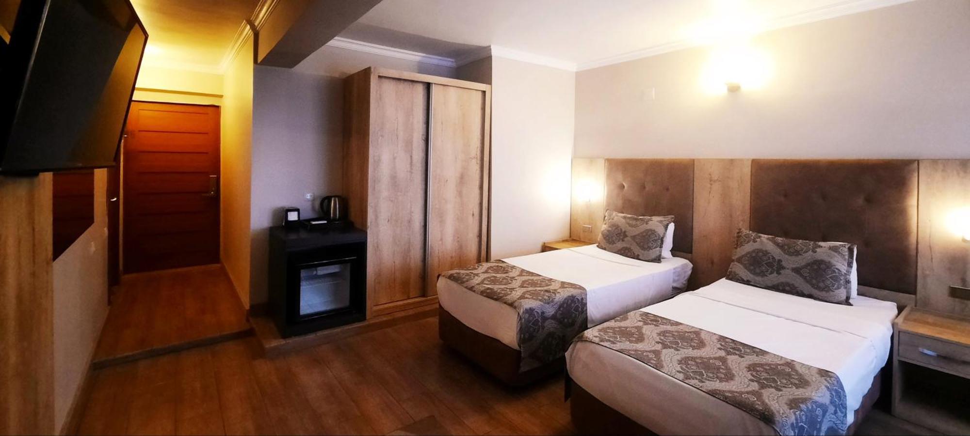 Ashtal Beach Hotel Батуми Екстериор снимка