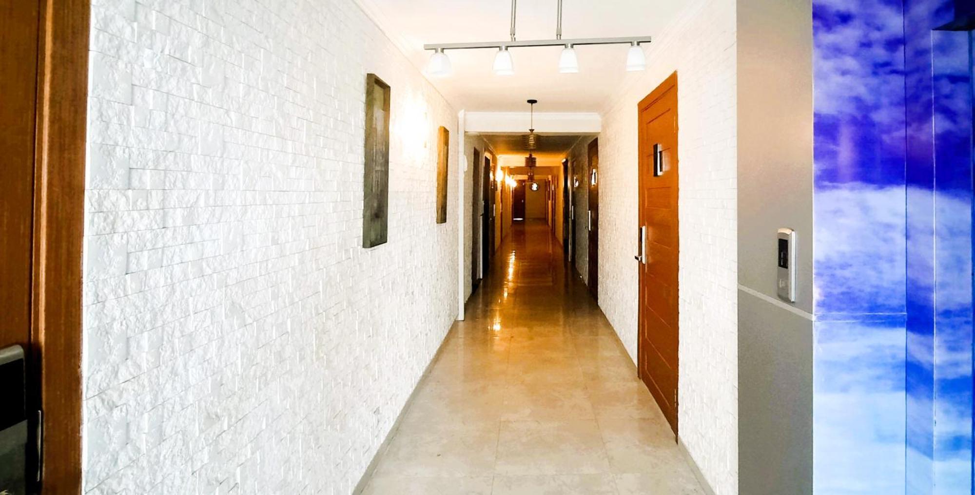 Ashtal Beach Hotel Батуми Екстериор снимка